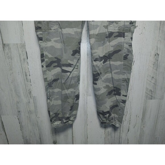 American Eagle Camo Jogger Pants Size 4 Green Drawstring - Picture 2 of 7